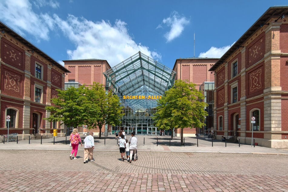 Seit Freitag gilt ein Alkoholverbot vor der Sachsen-Allee.