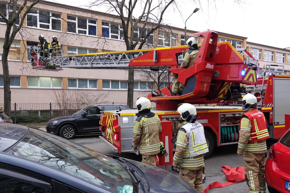 Schülerzahl und Spannungen nehmen zu: Wegen Brandstiftung auch auf der Schultoilette musste bereits die Feuerwehr anrücken.