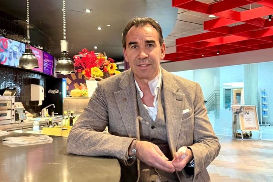 Für Star-Wirt Michael Wilhelmer (56) wurde der Freiburg-Trip zum Albtraum.