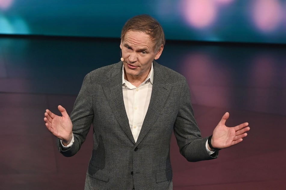 VW-Konzernchef Oliver Blume (57) sieht unter anderem Kriege und geopolitische Spannungen als Ursache für den Gewinnrückgang. (Archivbild)