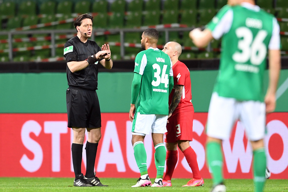 120 Minuten Nervenkitzel im DFB-Pokal-Halbfinale zwischen Werder Bremen und RB Leipzig konnten Gräfe am vergangenen Freitag nicht aus der Ruhe bringen.