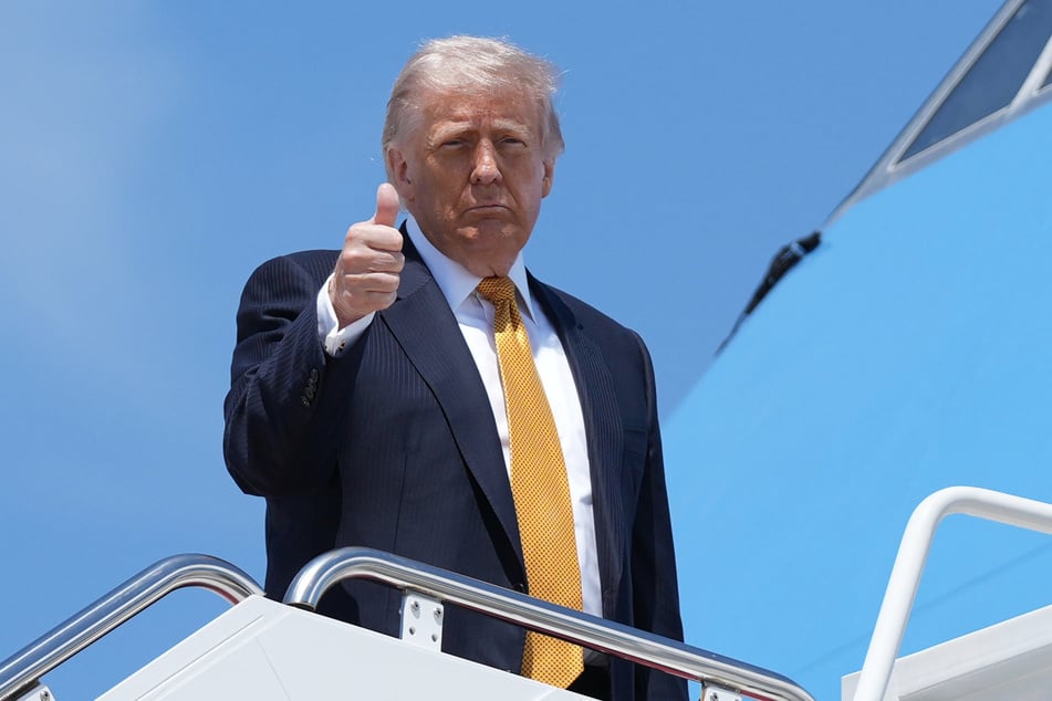 US-Präsident Donald Trump (79) vor seinem Abflug nach China.