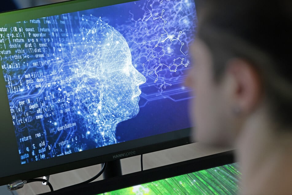 Sachsen-Anhalts Polizei will künftig eine KI-basierte Software nutzen.