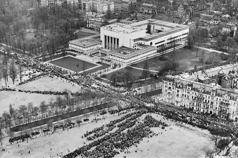 Das Deutsche Hygiene-Museum am 1. Mai 1933. Da waren jüdische Mitarbeiter bereits entlassen.