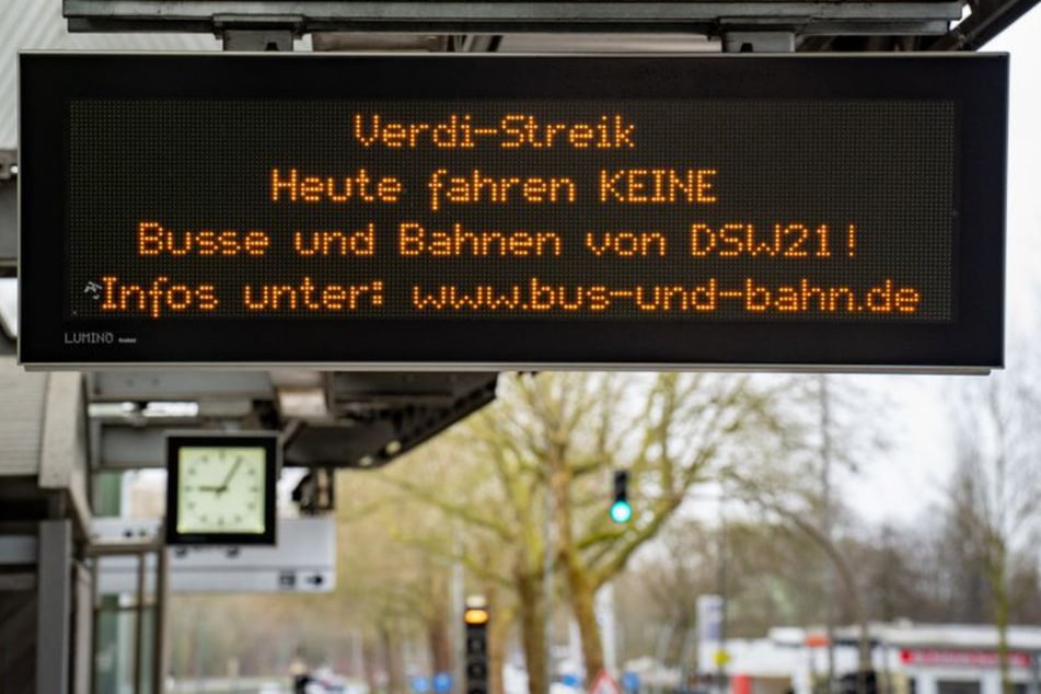Streik-Wahnsinn geht weiter, Köln betroffen: Bus- und Bahnausfall auch am Freitag