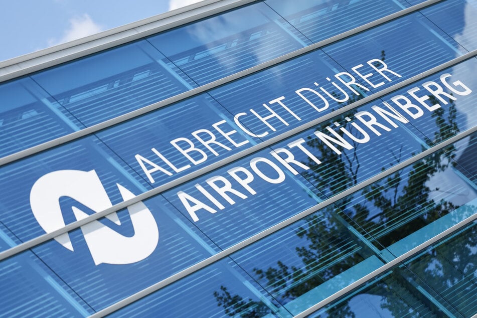 Der Flughafen in Nürnberg setzt laut Deutschem Zentrum für Luft- und Raumfahrt (DLR) auf ein größeres Billigflug-Angebot, gleichzeitig profitiere der Airport von einem "kaufkräftigeren Einzugsgebiet".