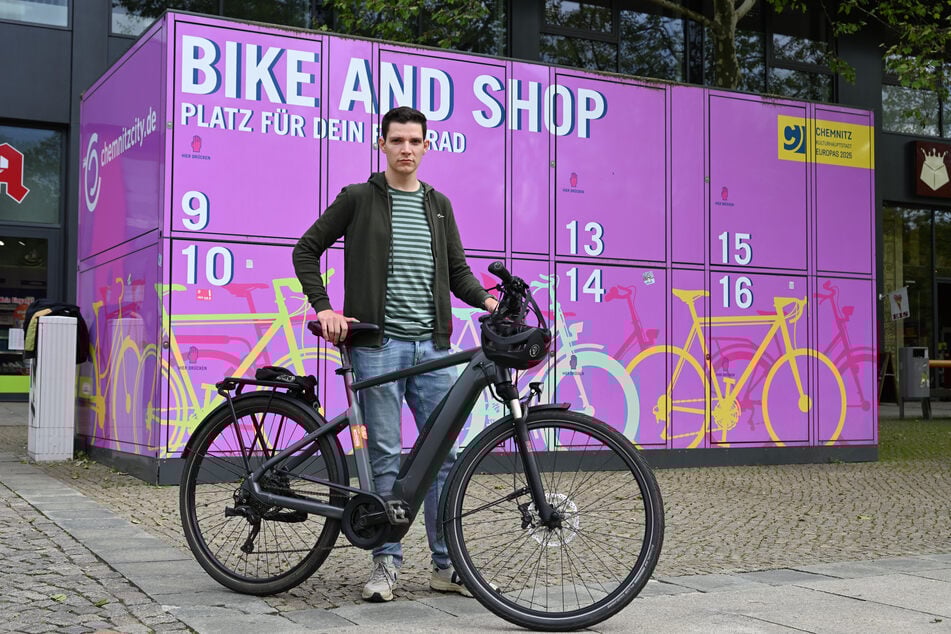 Stadtrat Joseph Israel (26, Grüne) kritisiert die technischen Probleme an den Fahrradboxen.