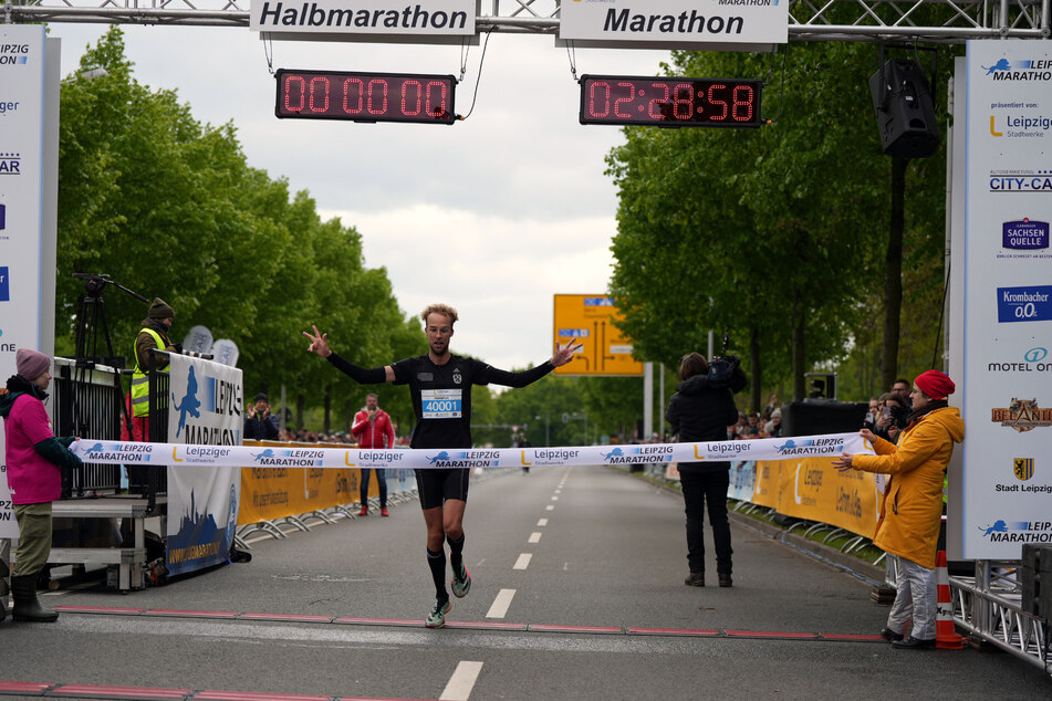 Nic Ihlow gewann den Marathon mit einer Zeit von zwei Stunden und 28 Minuten.