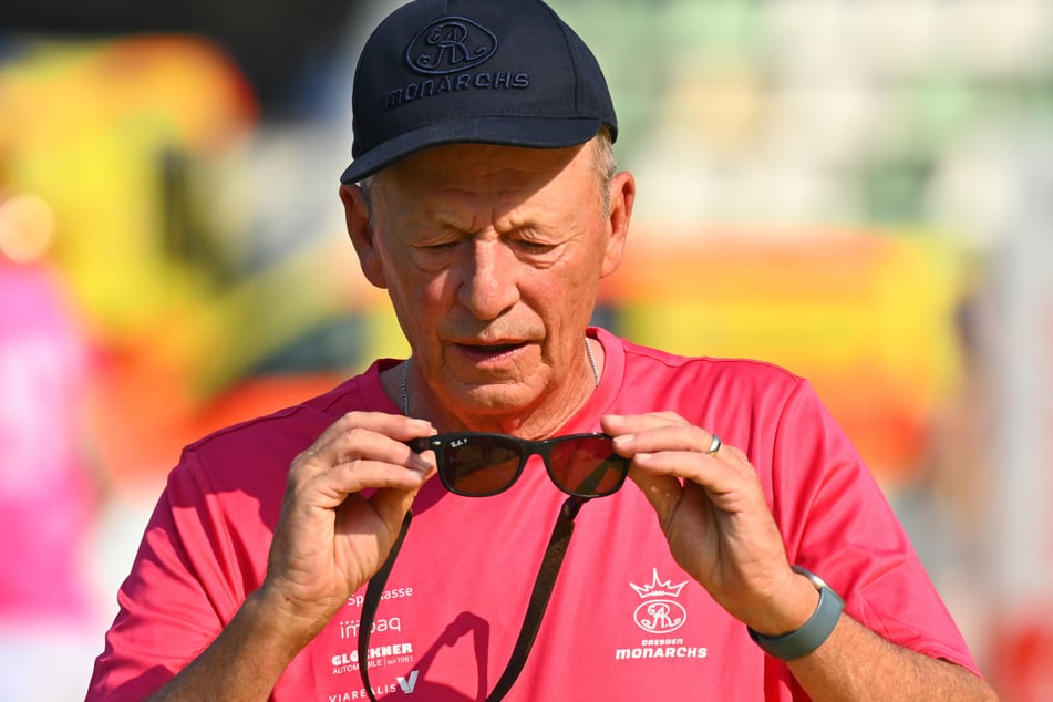 Headcoach Greg Seamon (71) muss diese Woche genau hinsehen, um einen Plan auszuarbeiten.