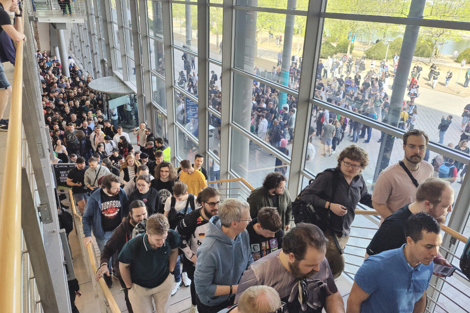 Drei Tage Zocken auf der Leipziger Messe: 17.300 Spielefans strömten am Wochenende auf die zweite Ausgabe des Gaming-Festivals "Caggtus" und sorgten damit für einen deutlichen Besucherzuwachs. 2023 waren 14.800 Menschen gekommen.