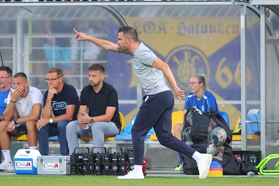 "Haltung zeigen, gerade machen und der Situation stellen", fordert CFC-Trainer Benjamin Duda (37) von seinen Spielern.