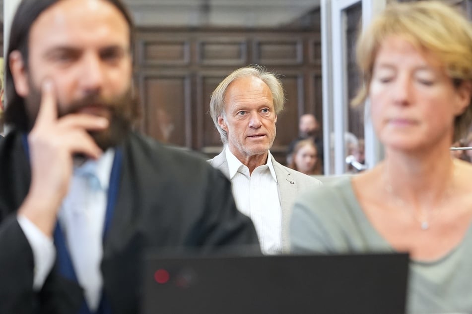Auch Gerhard Delling (66, M.) ist am 41. Verhandlungstag wieder im Gerichtssaal anwesend.