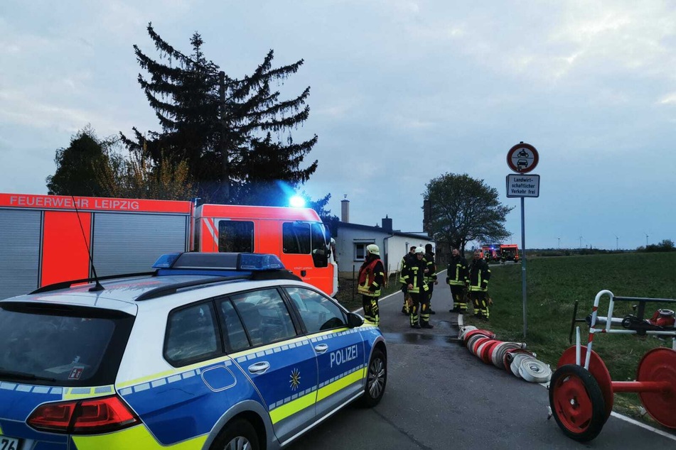 Die Feuerwehren Hartmannsdorf, Knautnaundorf und Rehbach waren im Einsatz.