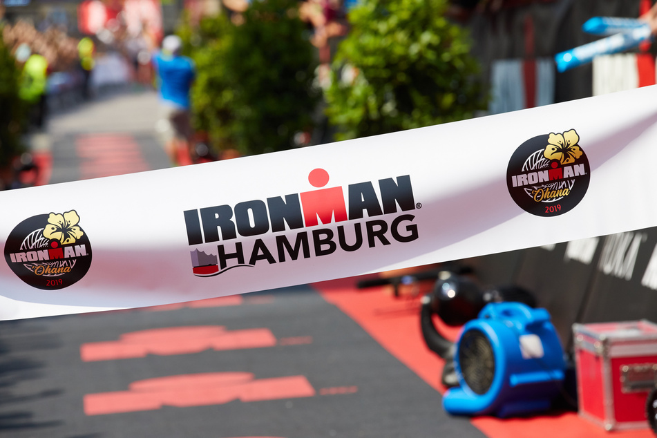 Der Ironman sowie der Triathlon, Marathon und das Radrennen Cyclassics sollen trotz Verbot der Großveranstaltungen in der zweiten Jahreshälfte durchgeführt werden.