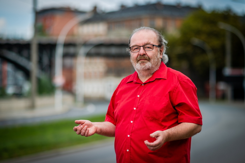 Linken-Stadtrat Thomas Scherzberg (59) kritisiert den Eingriff in die Natur.