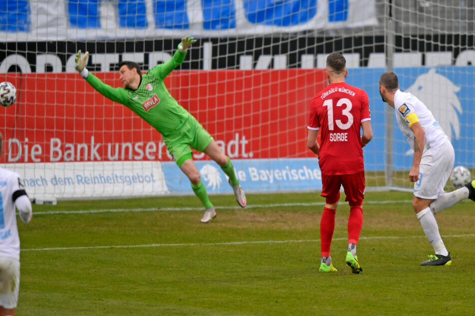 Sascha Mölders (r.) traf für den TSV 1860 München.