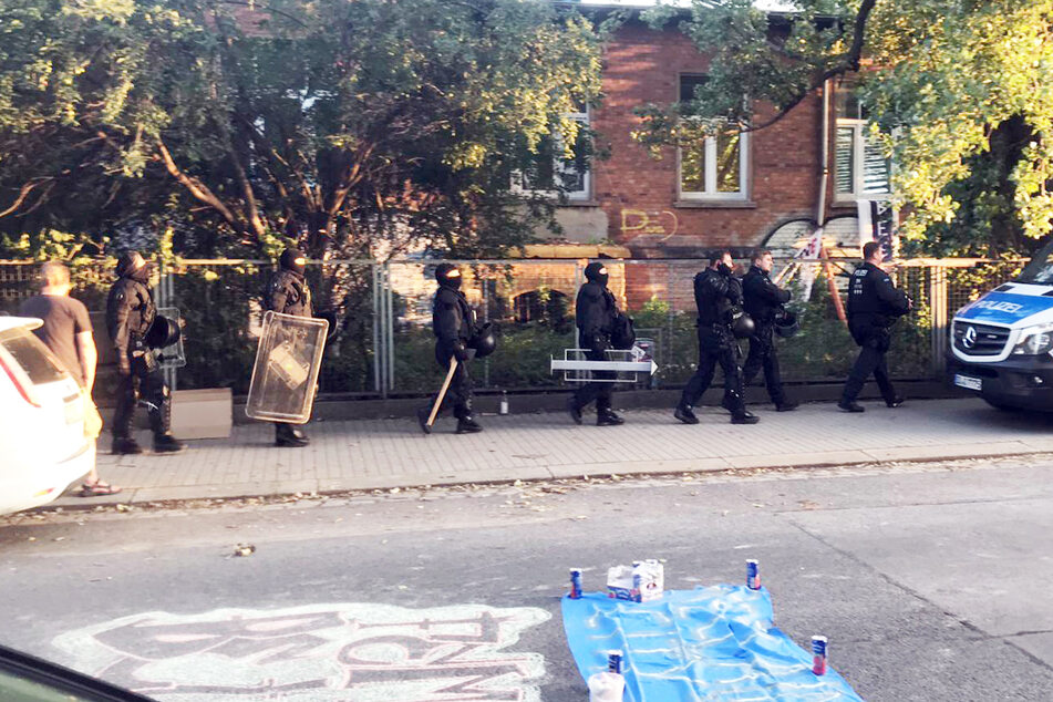 Gegen 21 Uhr ging die Polizei gegen die Besetzer vor.