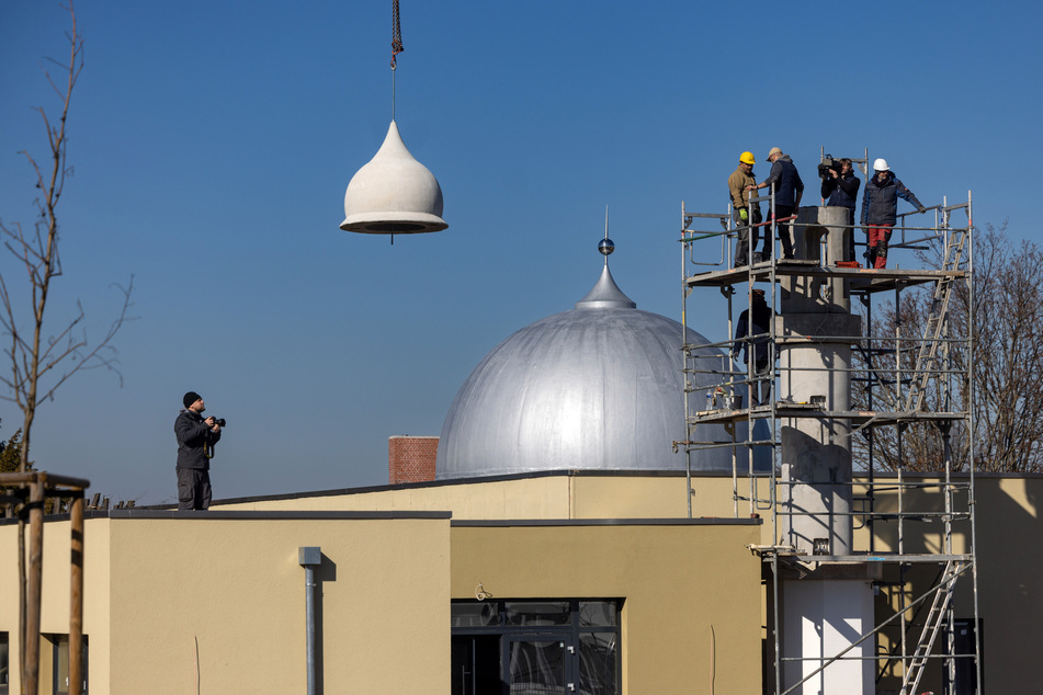 Die offizielle Einweihung der neu gebauten Moschee in Erfurt soll dann nächstes Jahr stattfinden.