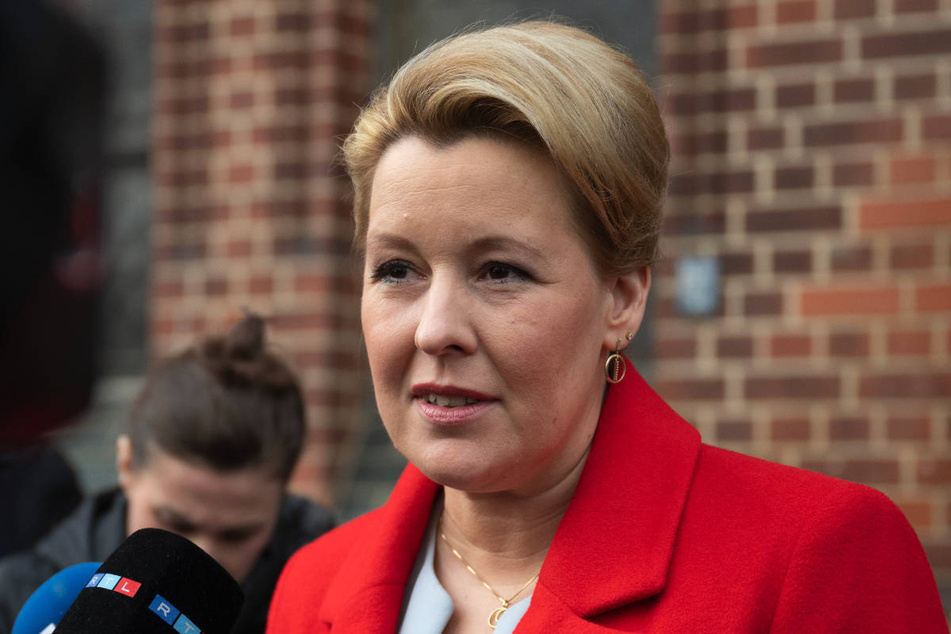 Berlins Regierende Bürgermeister Franziska Giffey (44, SPD) hat nach ihrem Wahlgang ein Statement zum zurückliegenden Wahlkampf abgegeben.