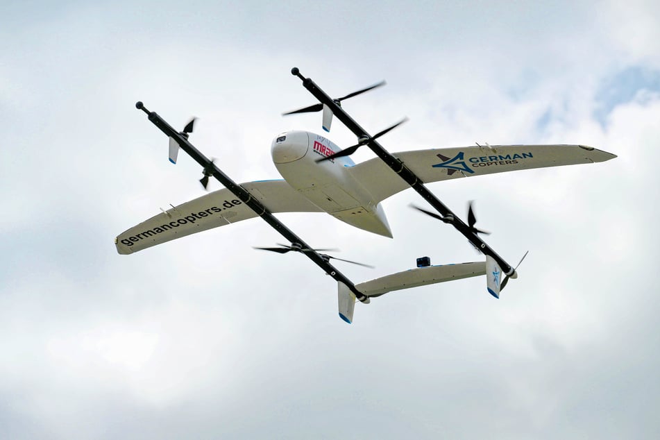 Weil die Drohne vom Luftfahrt-Bundesamt offiziell als Flugzeug eingestuft ist, könnte das der häufigste Linienflug Sachsens werden.