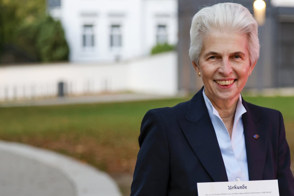 Kurioser Titel: FDP-Politikerin zur "Aalkönigin" ernannt