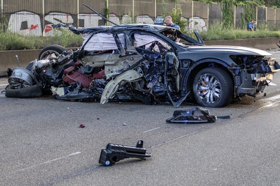 Auf der A3 ist es erst zu einem verheerenden Unfall gekommen. Drei Menschen haben dabei ihr Leben verloren.