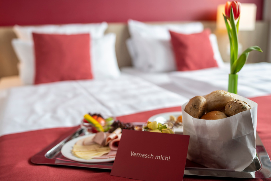 Bestätigt: Hotelrestaurants müssen auch für Gäste zu bleiben
