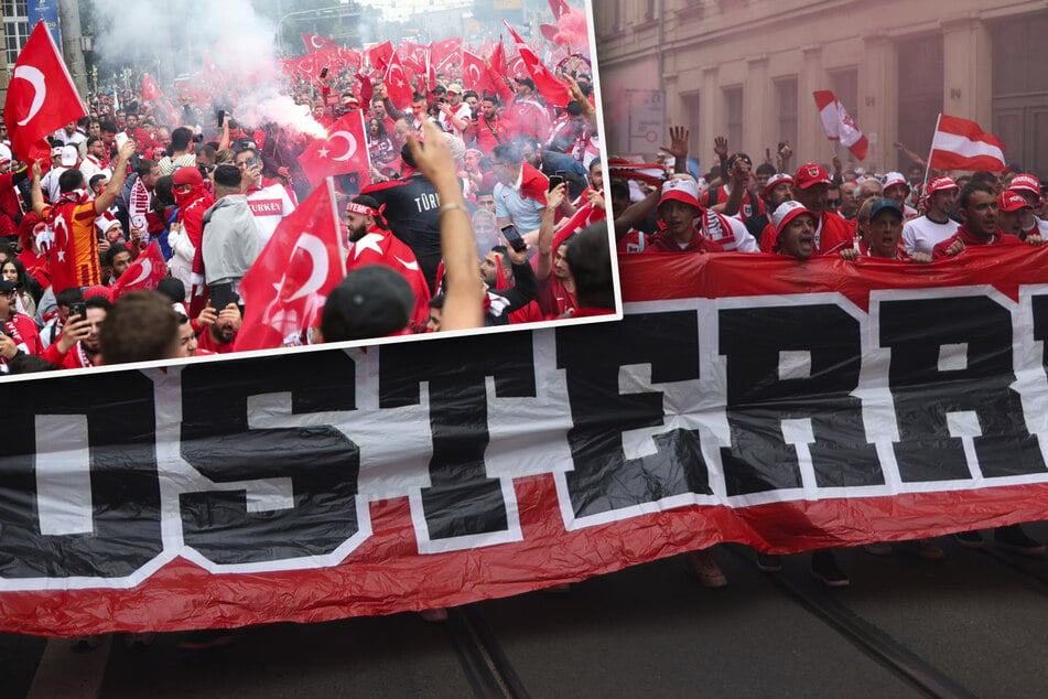 Leipzig: EM-Achtelfinale färbt Leipzig rot-weiß: Türken und Österreicher am Stadion angekommen