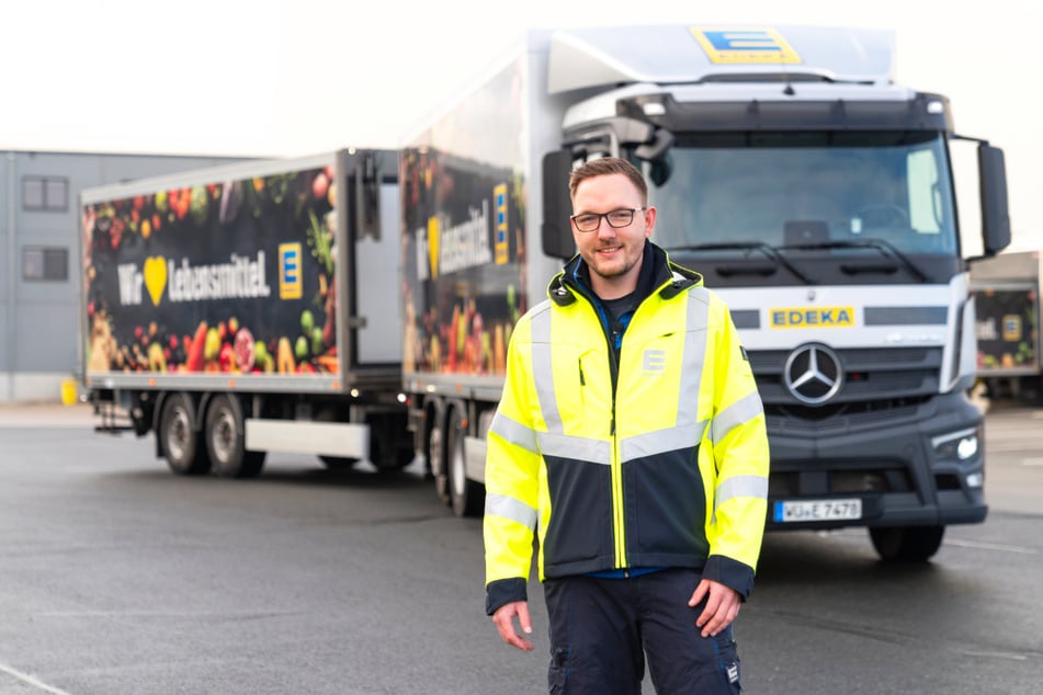 Lenke Deine Zukunft in die richtige Richtung und bewirb Dich als Berufskraftfahrer (m/w/d) bei EDEKA.