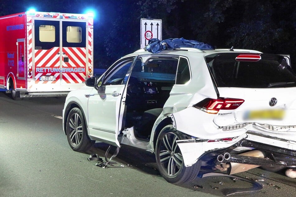 Der VW des schwer verletzten Niederländers war nicht mehr fahrbereit und musste abgeschleppt werden.