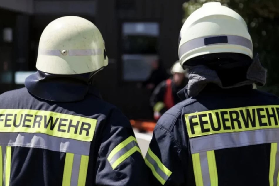Das Feuer war gegen 13 Uhr aus bislang noch ungeklärter Ursache ausgebrochen. (Symbolfoto)