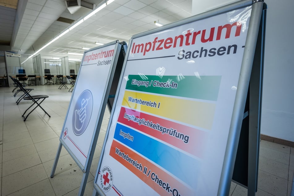 Ein ehemaliger Supermarkt wurde in Chemnitz zum Corona-Impfzentrum umfunktioniert.