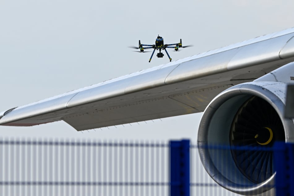 Der gescheite Drohenangriff auf den Flughafen Leipzig/Halle zeige, wie real die Gefahr durch Russland ist, sagte Poseck.