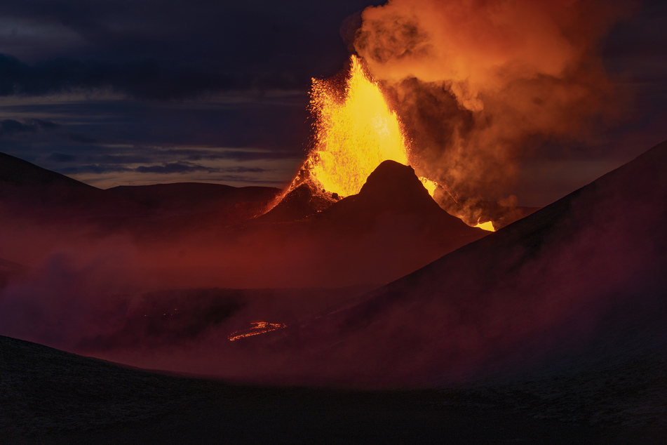 Der letzte Vulkanausbruch war sogar vom Stadtrand der etwa 32 Kilometer entfernten isländischen Hauptstadt Reykjavík aus zu sehen.