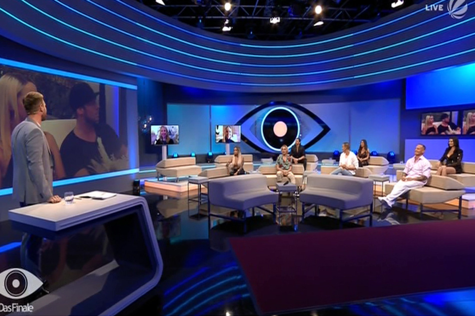 Einige der lüngst Ausgeschiedenen durften noch einmal im Studio Platz nehmen.