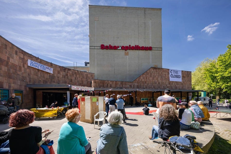 Am Wochenende wurde das Schauspielhaus besetzt.