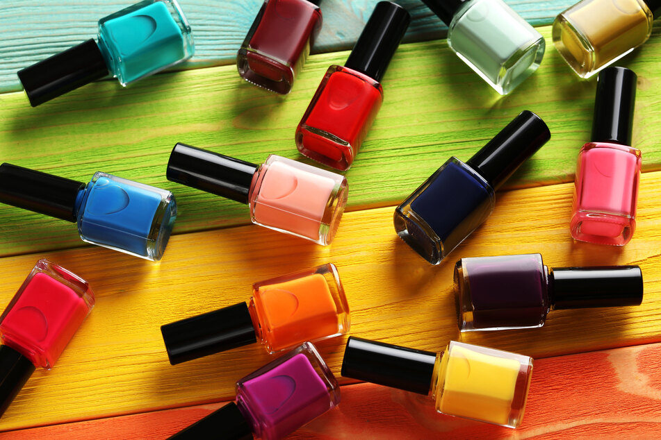 Chrome Nail Polishes Vanished from the Internet? : r/RedditLaqueristas