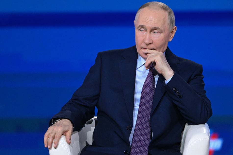 Russian President Vladimir Putin announced a ceasefire with Ukraine for the duration of the Orthodox Easter holidays, the Kremlin said Thursday.