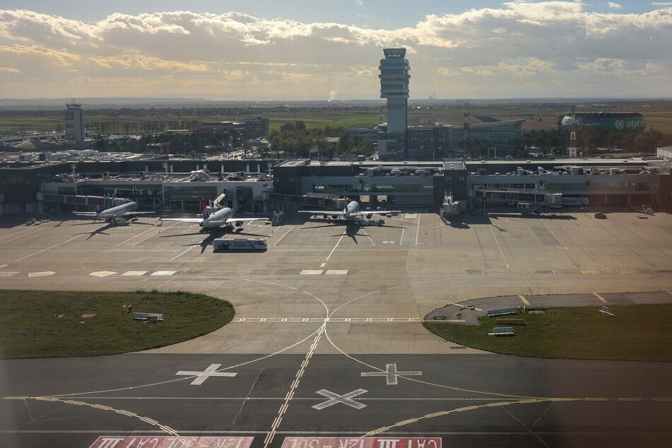 Rauch an Bord: Flugzeug nach München legt Notstopp ein