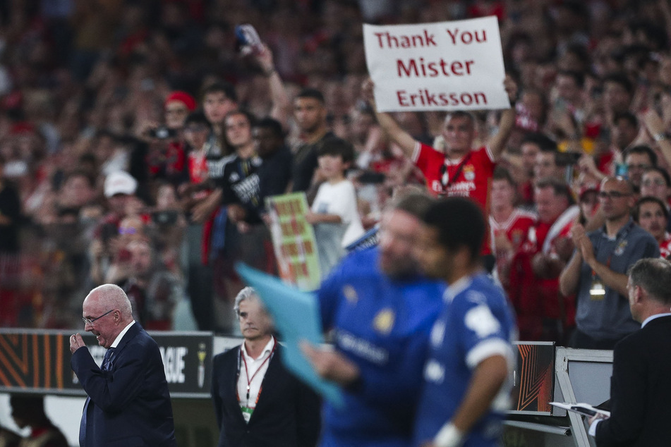 Die Anhänger von Benfica bedankten sich am Donnerstagabend bei Sven-Göran Eriksson (76, l.).