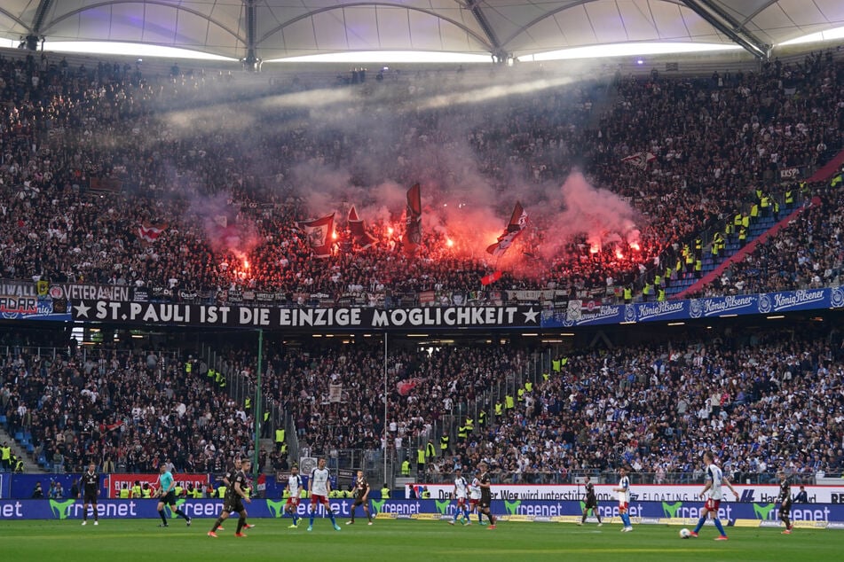 Die Stimmung wird am Freitagabend eine wichtige Rolle spielen. Mehr als 6000 Fans der Kiezkicker werden dabei sein.