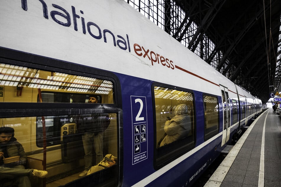 Außerhalb der Hauptverkehrszeiten wird die Linie RB48 von Bahnbetreiber National Express während der nächsten Wochen am Kölner Hauptbahnhof enden.