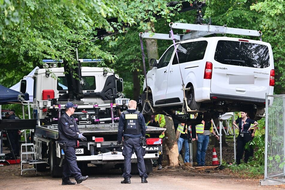 Berlin: Sie chattete mit CSD-Terrorist Abdul Ballout: Kontaktfrau in Syrien festgenommen