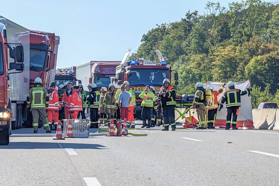 Ein Großaufgebot an Rettungskräften eilte zur Unglücksstelle.