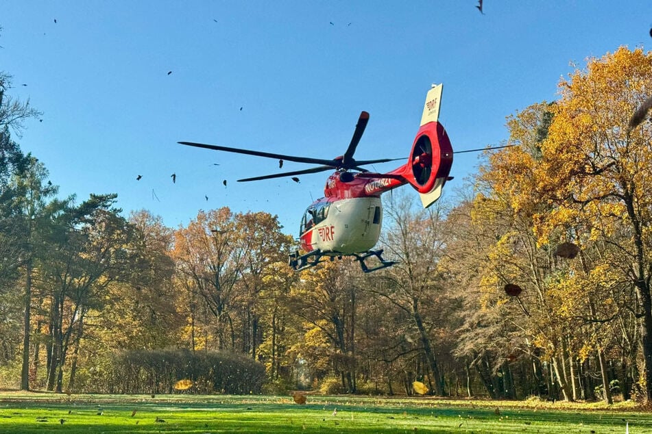 Auch ein Hubschrauber war im Einsatz.