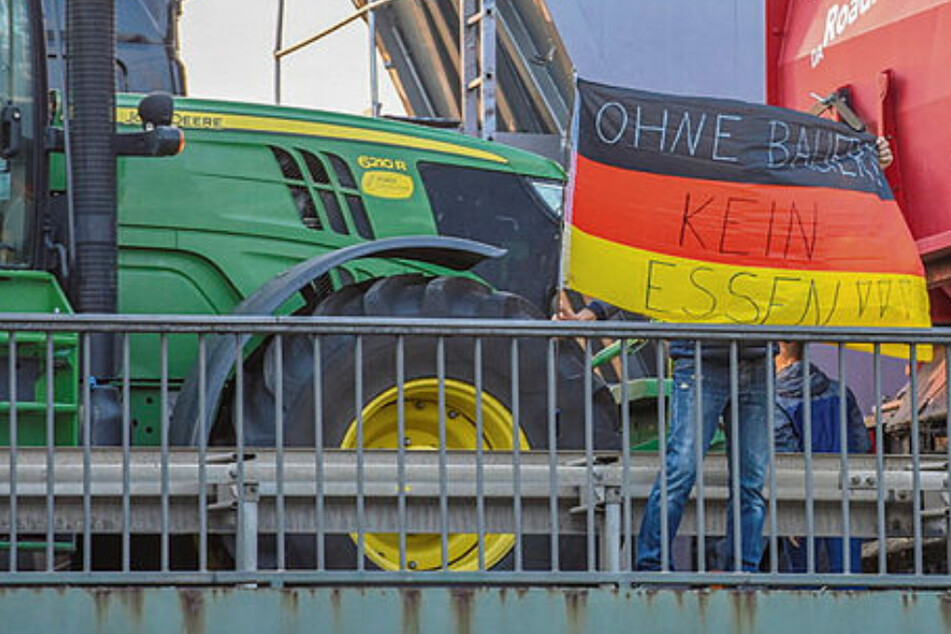 Leipzig: Bauern-Proteste an sächsischen Autobahnen: "Menschen hungern und wir sollen weniger anbauen"