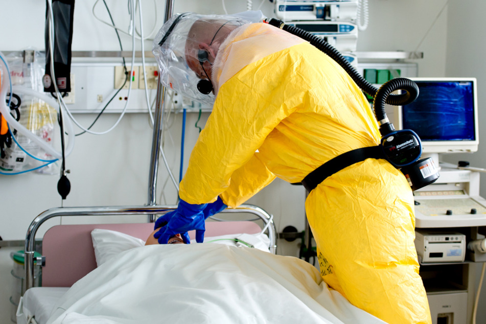 Die Verweildauer auf Intensivstationen nach einer Covid-19-Erkrankung beträgt im Schnitt 15,5 Tage. (Symbolbild)