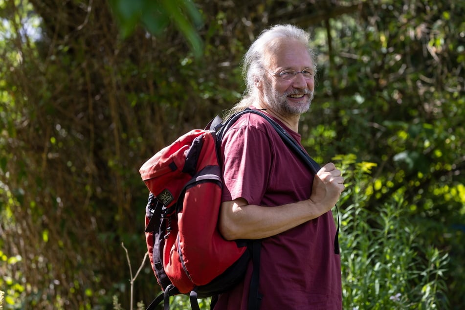 Thomas Fenner (59) erkundet in seiner Freizeit gern regionale Wanderwege und teilt seine Erfahrungen.