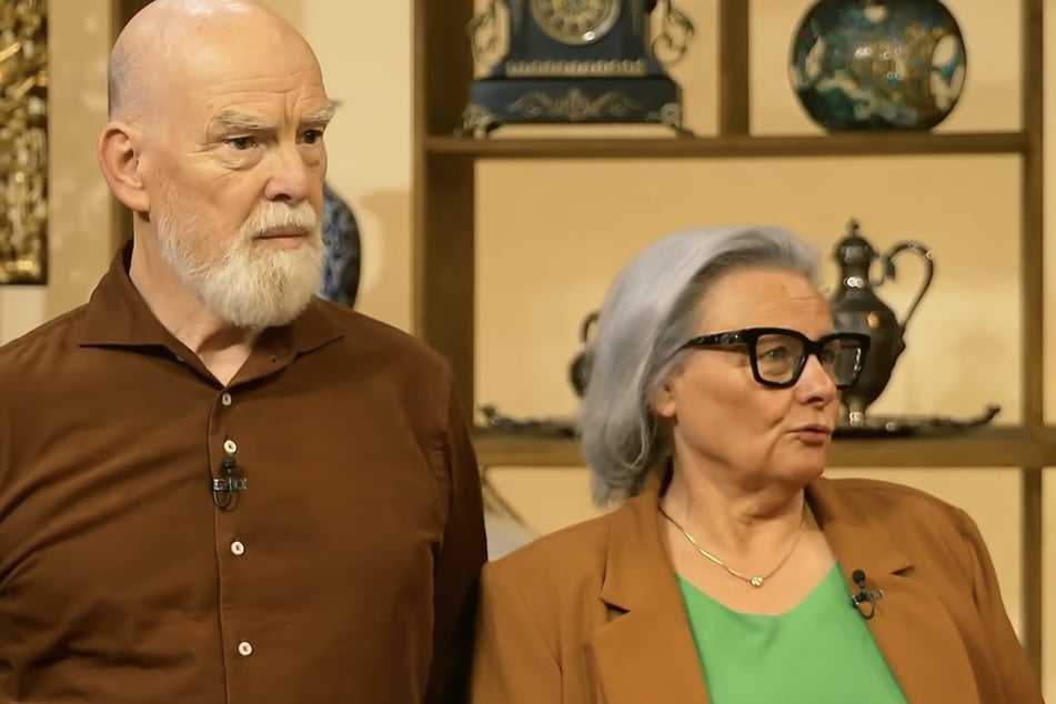 Angela und Rainer aus Wendelstein möchten einen Flohmarktfund bei "Bares für Rares" verkaufen.