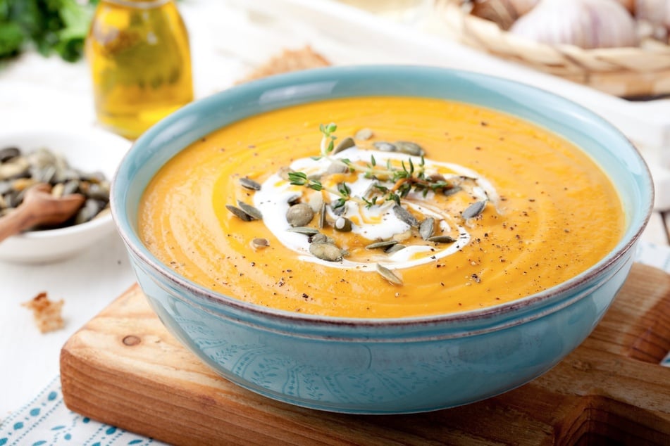 Suppen sind nicht nur an kalten Tagen eine gute Idee. Hier findet Ihr Anregungen.